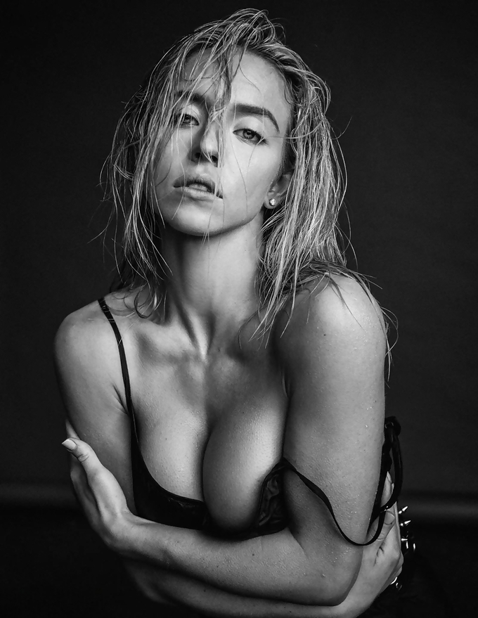 Sydney Sweeney — Image 13 of 80