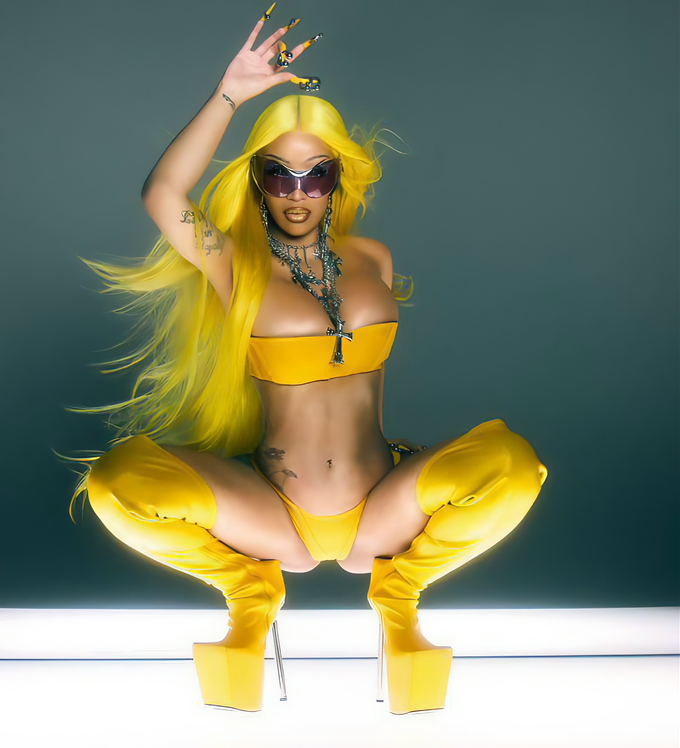Cardi B — Image 18 of 34