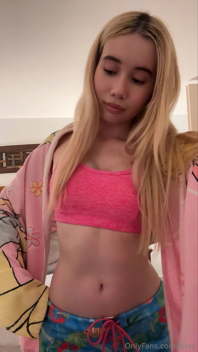 Lil Tay — Image 12 of 34