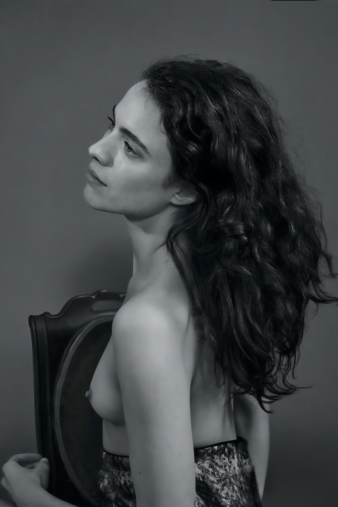 Margaret Qualley — Image 3 of 36