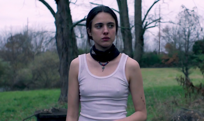 Margaret Qualley — Image 4 of 36