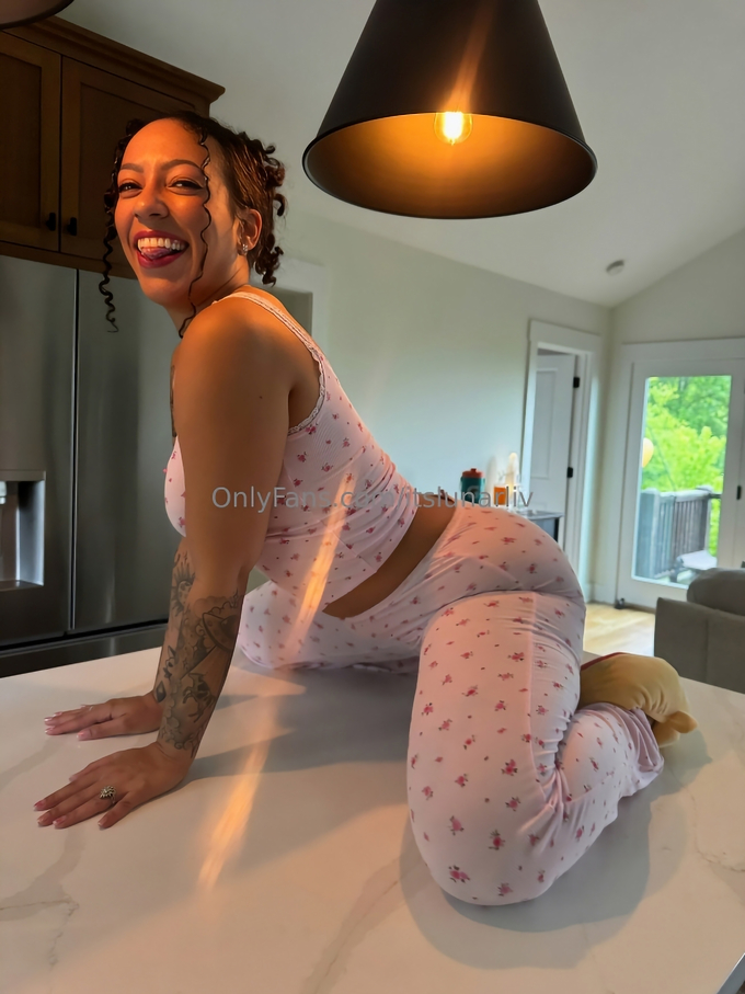 Itslunarliv Leaked Pics — Image 17 of 36