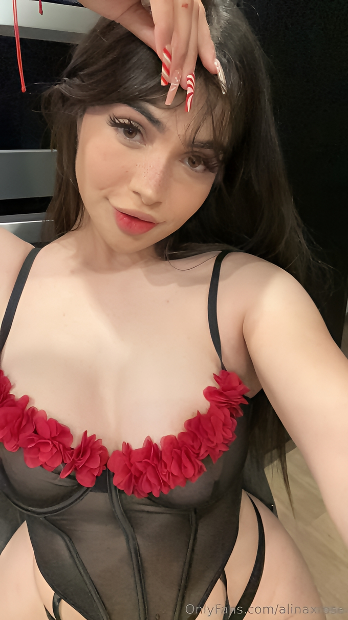 Alinaxrose Leaked Pics — Image 16 of 130