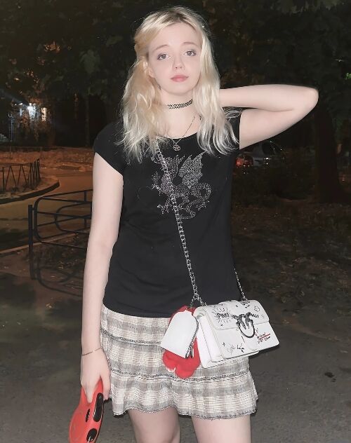 Iamyourkittygirl