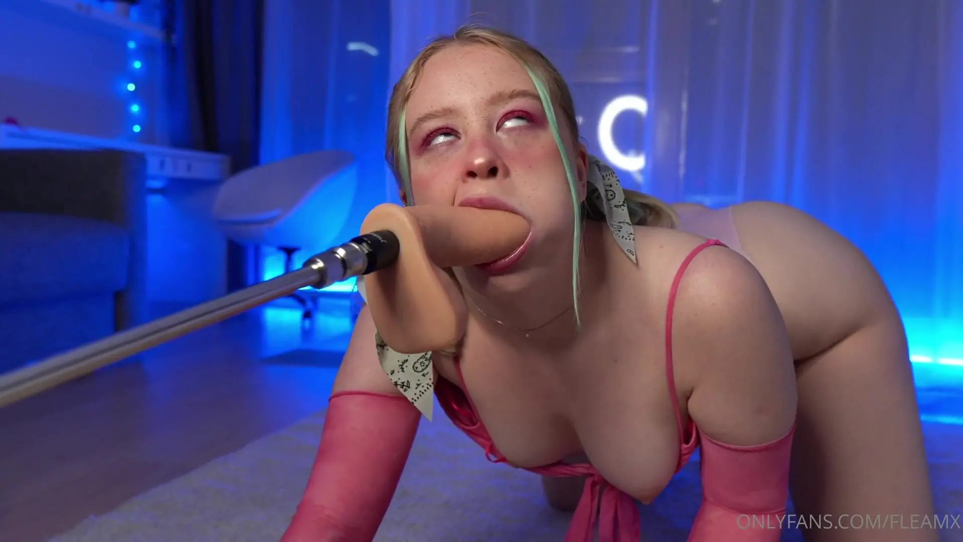 Fleamx BJ And Fuck With Sex Machine | PimpBunny
