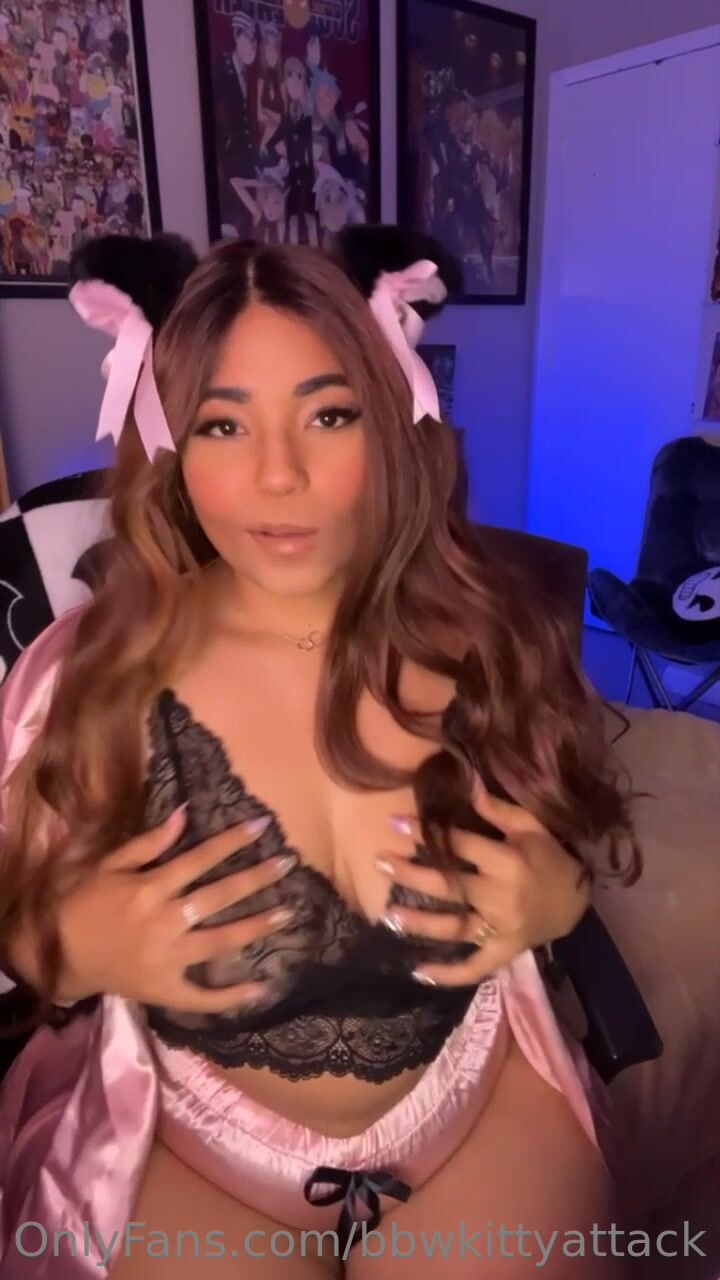 Bbwkittyattack Does A Cute Tease In Furry Lingerie | PimpBunny